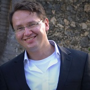Dr. Florian Stoll